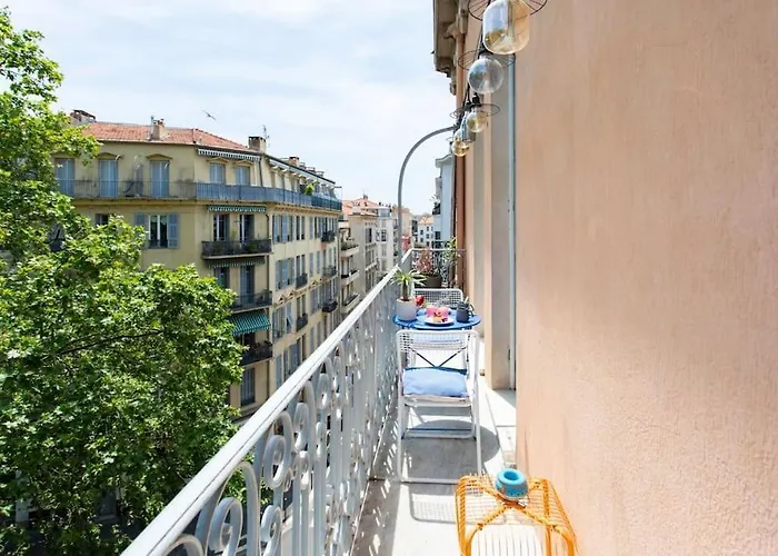 #27 Urban Suite Ac 2 Bedrooms 10Mins Walk Sea&Old Town