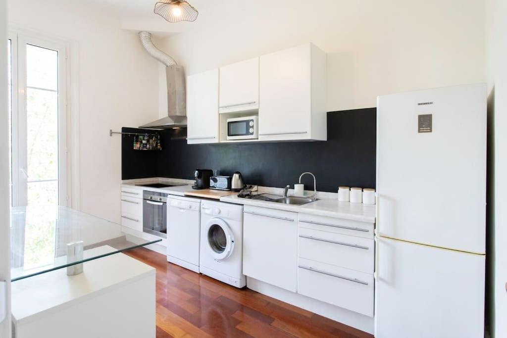 Apartment #27 Urban Ac 2 Bedrooms 10mins Walk Sea&old Town *