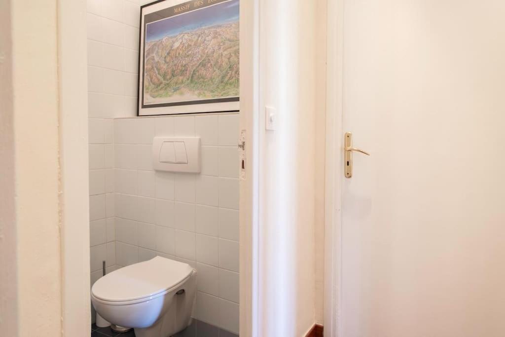 #27 Urban Ac 2 Bedrooms 10mins Walk Sea&old Town