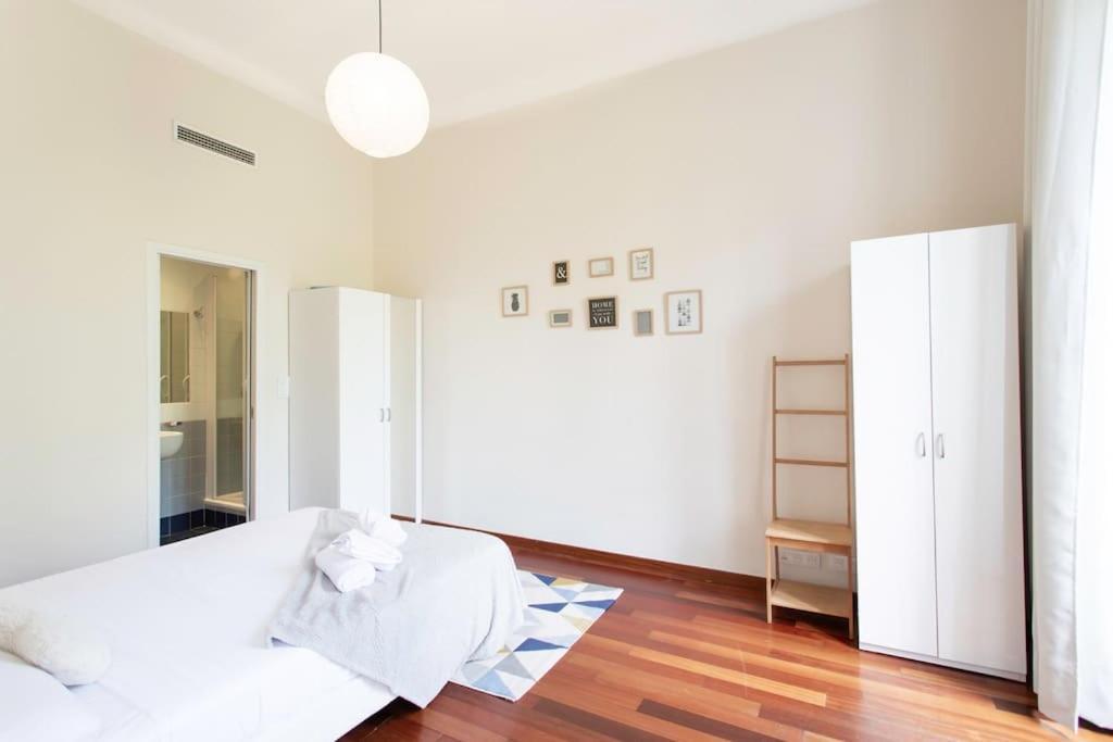 Apartment #27 Urban Ac 2 Bedrooms 10mins Walk Sea&old Town