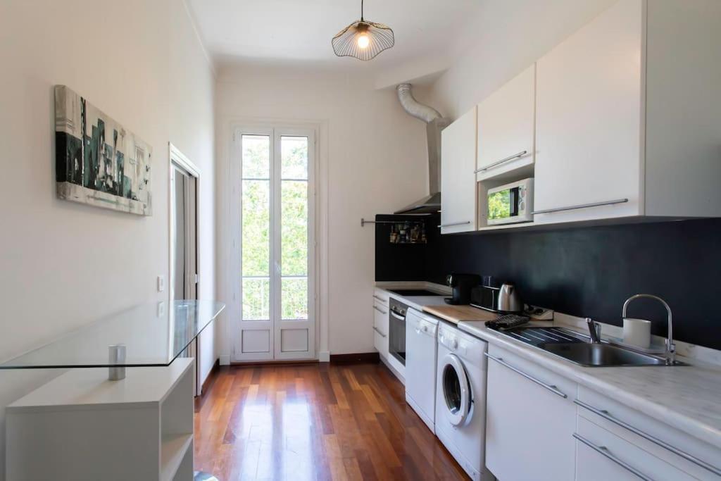 Apartment #27 Urban Ac 2 Bedrooms 10mins Walk Sea&old Town Nice