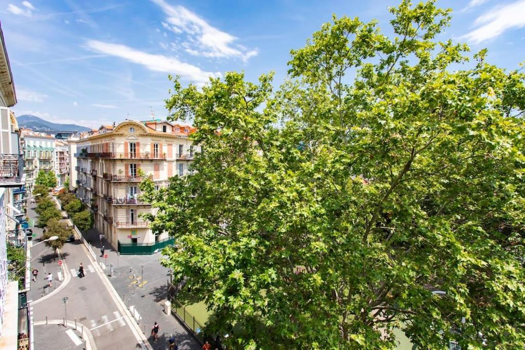 #27 Urban Ac 2 Bedrooms 10mins Walk Sea&old Town Apartment Nizza